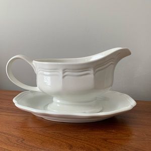 Mikasa French Countryside Gravy Boat & Underplate